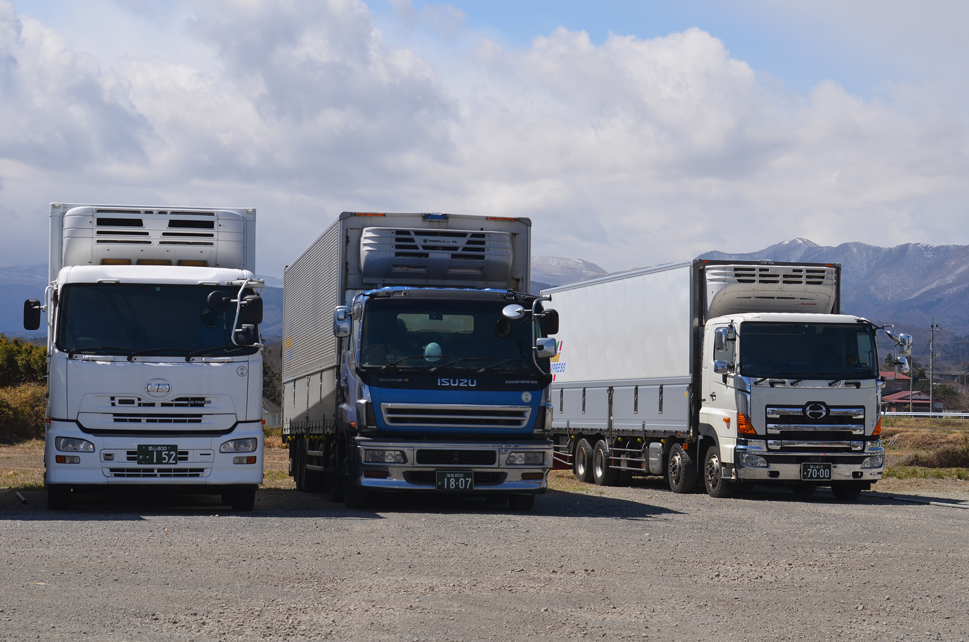 ワタナベ運送 車両